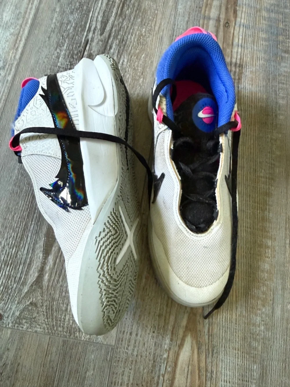 Nike Team Hustle D 10 SE GS “Space Jam: A New Legacy – Computer Chip